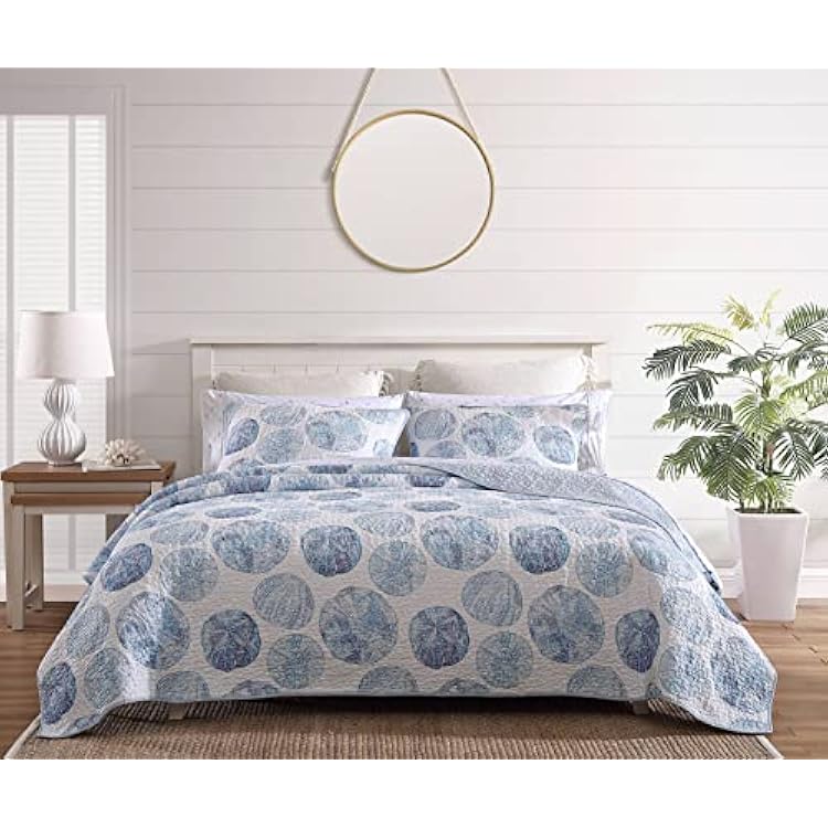 Tommy Bahama - Queen Quilt Set, Reversible Cotton Bedding with Matching Shams, Coastal Inspired Bedding Essentials Ocean Isle Blue, Queen