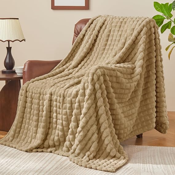 BEDELITE Taupe Throw Blanket for Couch - Super Soft Lightweight 3D Checkered Fluffy Fuzzy Fleece Blanket, Luxurious Plush Cozy Summer Blanket for Room Decor, Gift for Dad, 50"x60"